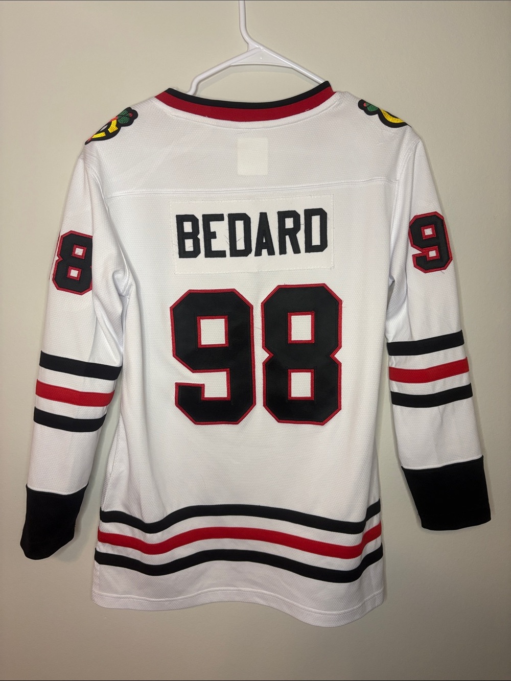 Blackhawks Fanatics White, Black & Red Woman’s Hockey Jersey - Bedard #98